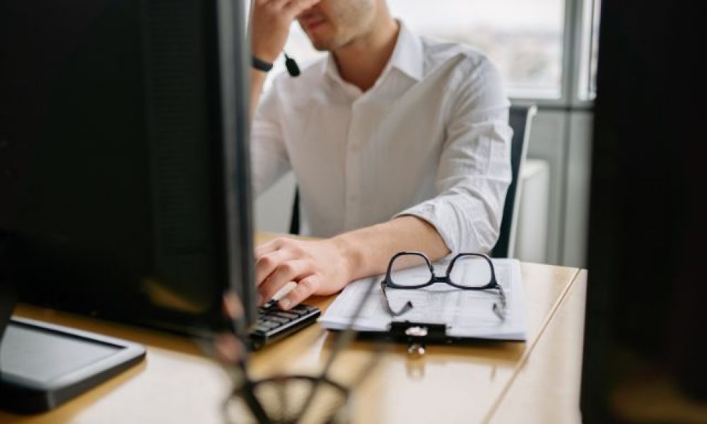 scriviciochevivi_perche mi tocca sempre sollecitare i pagamenti